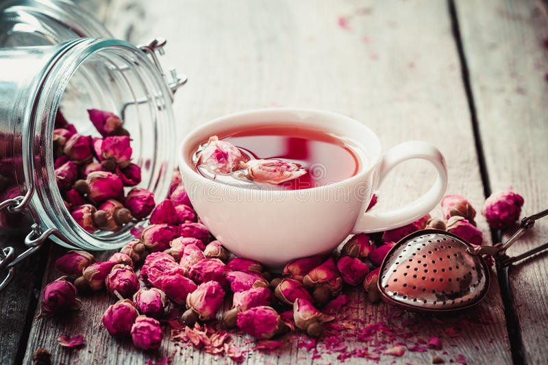 خواص دمنوش گل محمدی