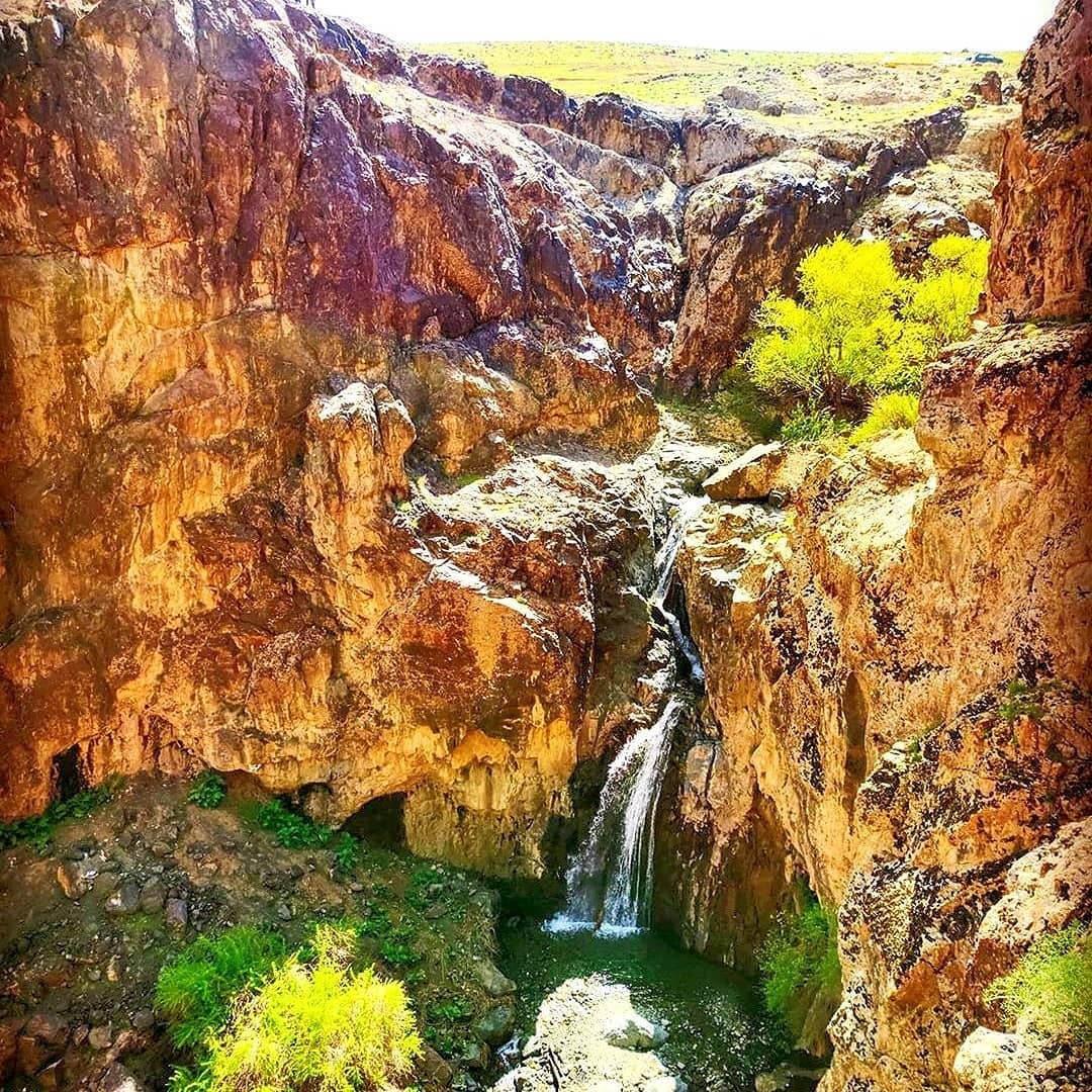 آبشار و دره زیبای روستای خاوه - قم