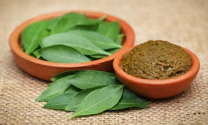 رنگ آمیزی مو با حنا
