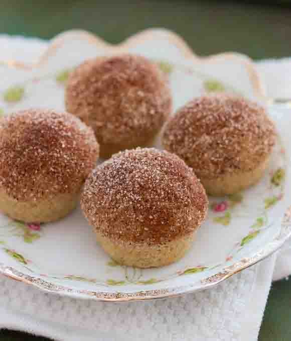 طرز تهیه دونات شکری با دارچین پخته شده