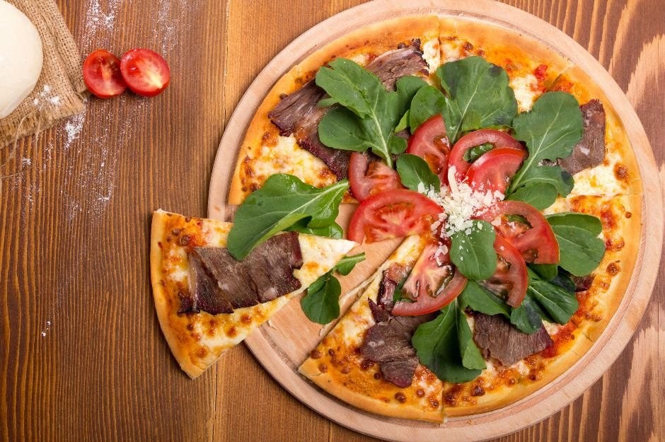 طرز تهیه پیتزای استیک دودی