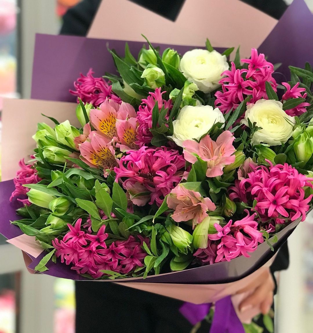 چیدمان دسته گل روز مادر - روز زن
