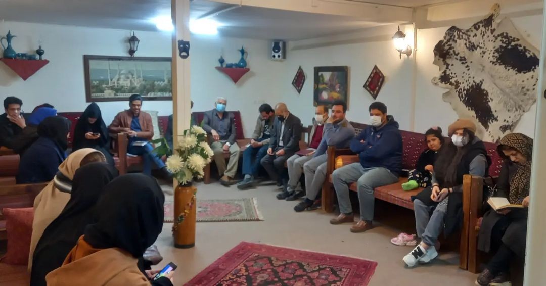 مجموعه اشعار هاشور ۵۱