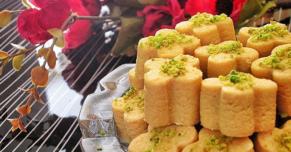 طرز تهیه شیرینی نخودچی ساده و خوشمزه به صورت مرحله به مرحله