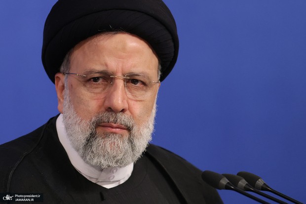 در گفت و گو با یک شبکه چینی مطرح شد؛ رئیسی: نتیجه تحریم‌های آمریکا فشار بر مردم است/ حاکمان فعلی و قدیم آمریکا هیچ فرقی با هم ندارند/ ایران میز
