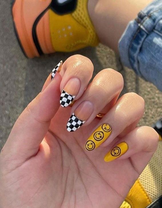 ایده طراحی ناخن دخترانه با رنگ زرد