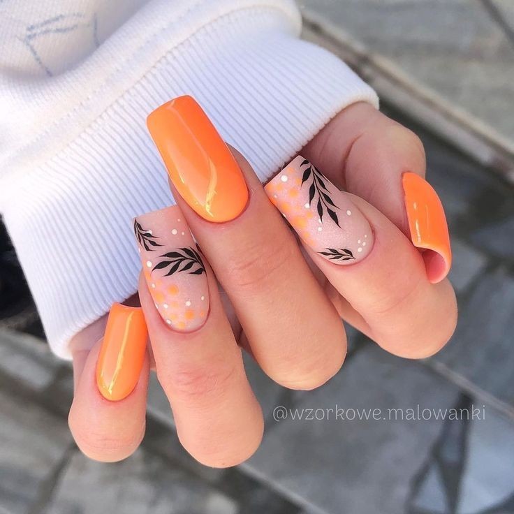 ایده طراحی ناخن نارنجی