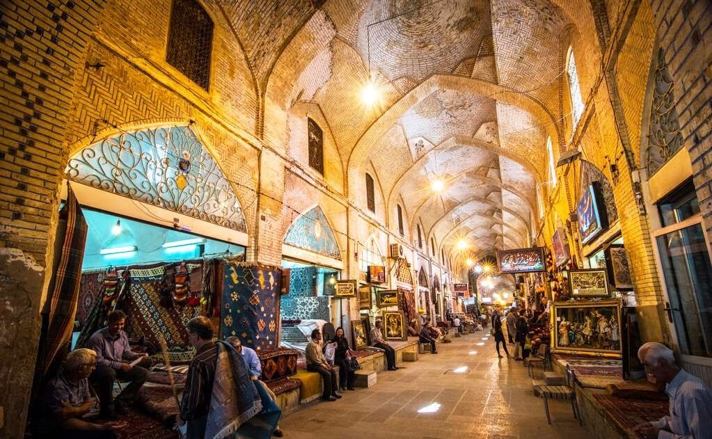 بازار وکیل، معماری باستانی
