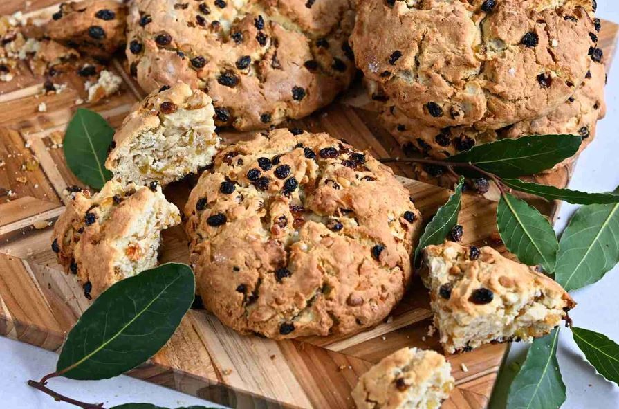 طرز تهیه پاندولچه - کیک کریسمس ایتالیایی