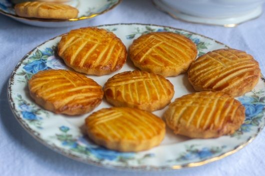 طرز تهیه کوکی‌های کره فرانسوی (سابله برتون)
