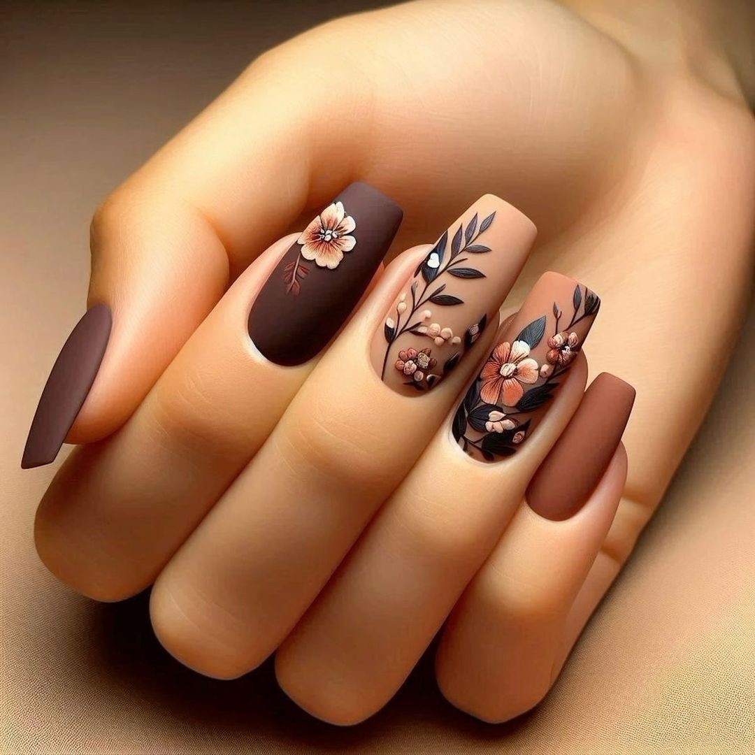 ایده طراحی ناخن جذاب با گل