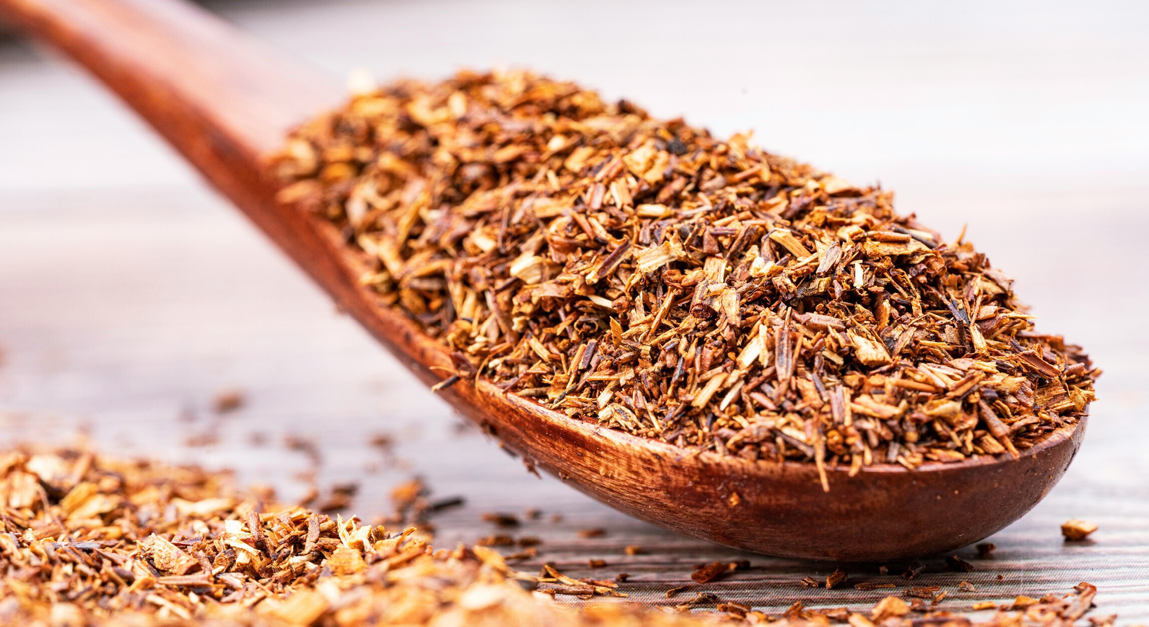 آیا چای رویبوس کافئین دارد؟