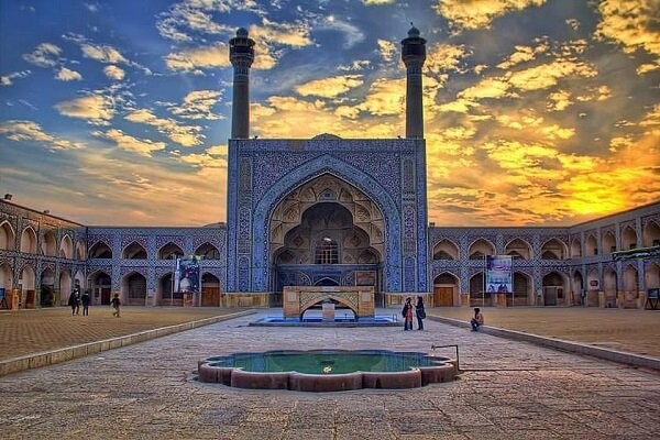 جاذبه های گردشگری تاریخی اصفهان (کامل نیست)