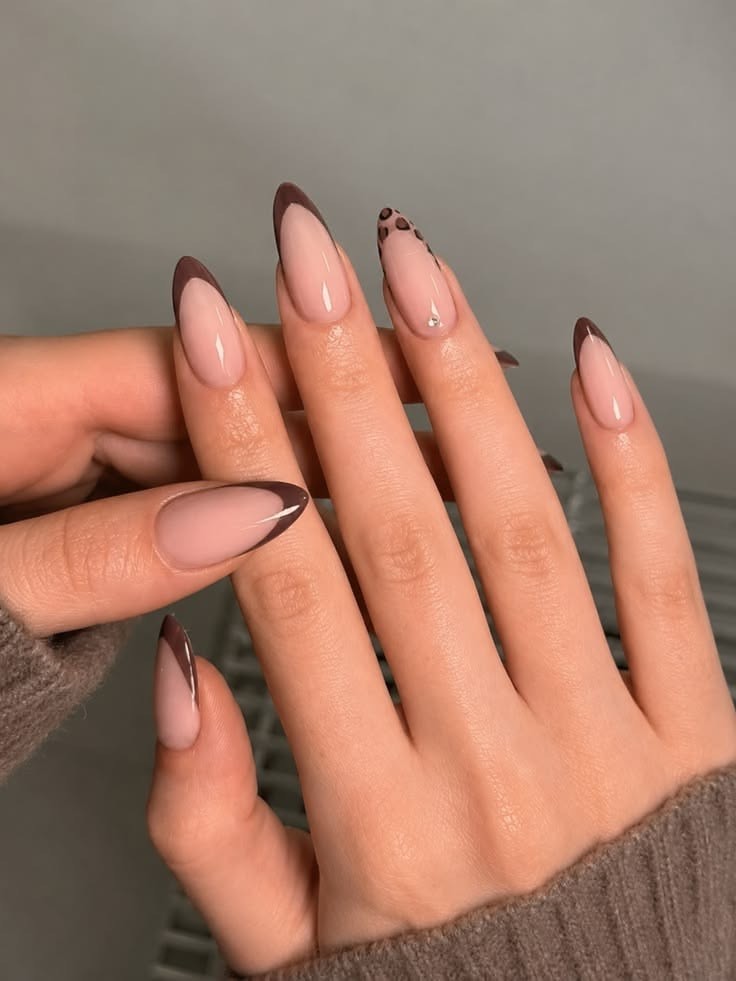 ایده طراحی ناخن پاییز ترند ۲۰۲۶