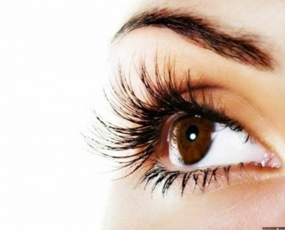 رشد مژه با ویتامینE