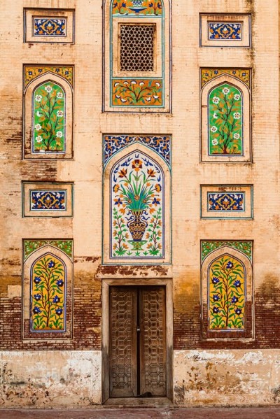 دزدکی از مارگیری مار برد