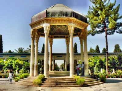 ویژگی های شعر حافظ شیرازی 
