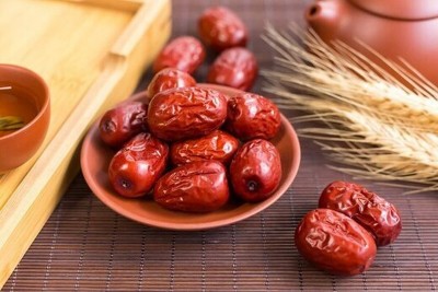 خواص و فواید عناب