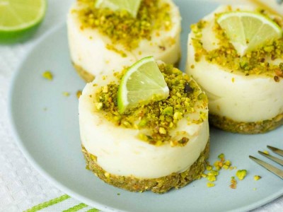 طرز تهیه انواع شیرینی خوشمزه با پسته