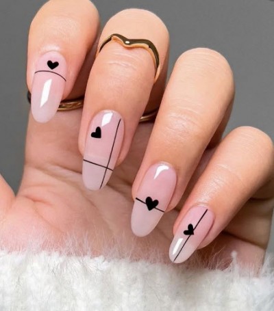 ایده طراحی ناخن قلب قلبی!