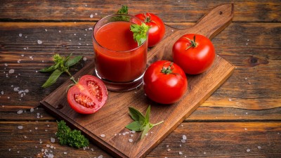 مزایای و فوائد سلامتی آب گوجه فرنگی