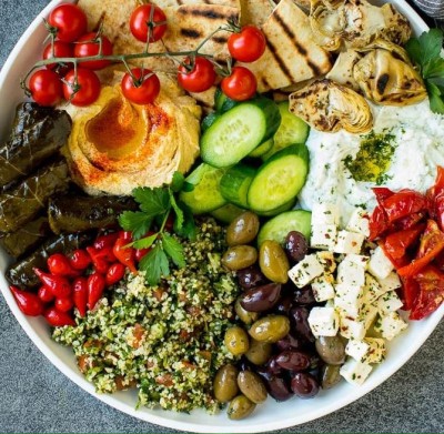 طرز تهیه بشقاب مزه مدیترانه‌ای